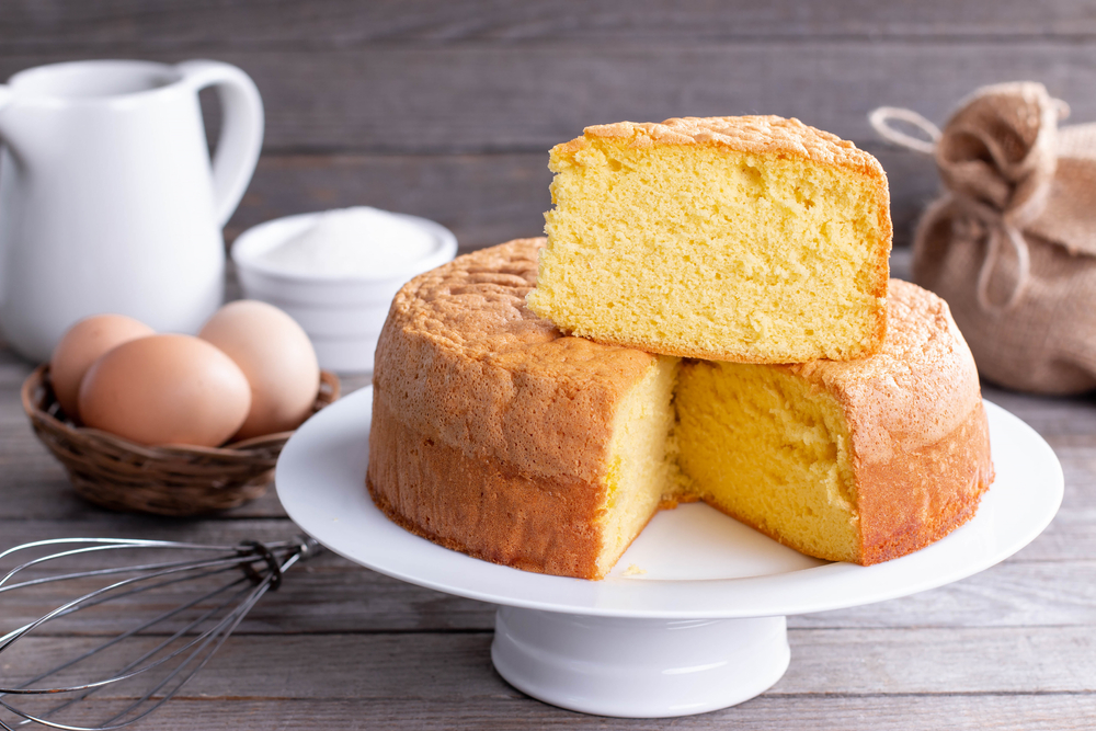 Homemade,Round,Sponge,Cake,Or,Chiffon,Cake,On,White,Plate